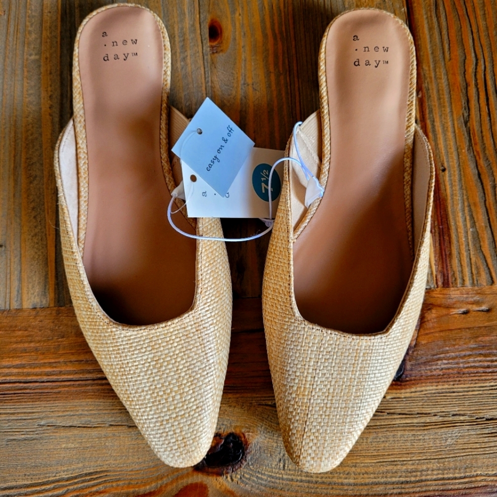 Women's slip-ons